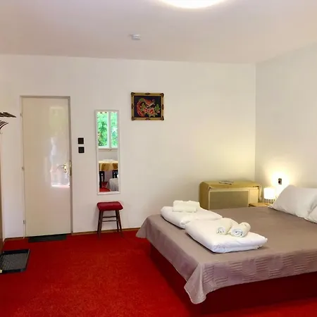 Apartment Aura Heviz